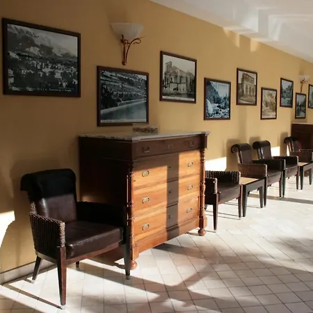 Otel Regis & Wellness Turrivalignani