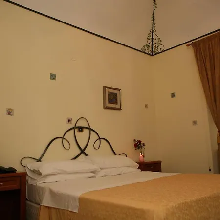 Hotell Regis & Wellness Turrivalignani