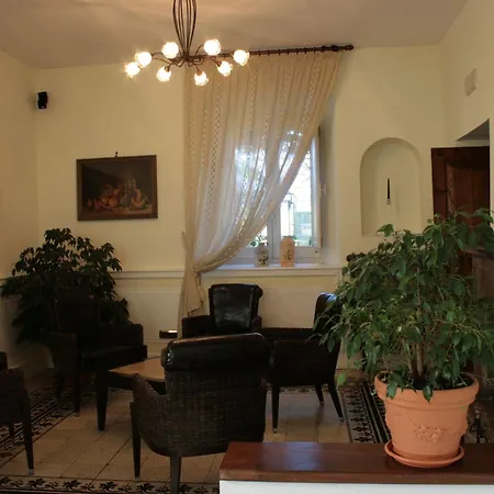 Regis & Wellness Otel Turrivalignani